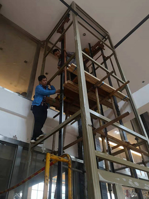 0.63m/s 320KG Şaftsız Ev Asansörü 4 Kişilik Konut Cam Asansör